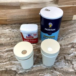 Tupperware Camping Salt and Pepper Shakers 3.5" Almond and Tan #1471 - Vintage